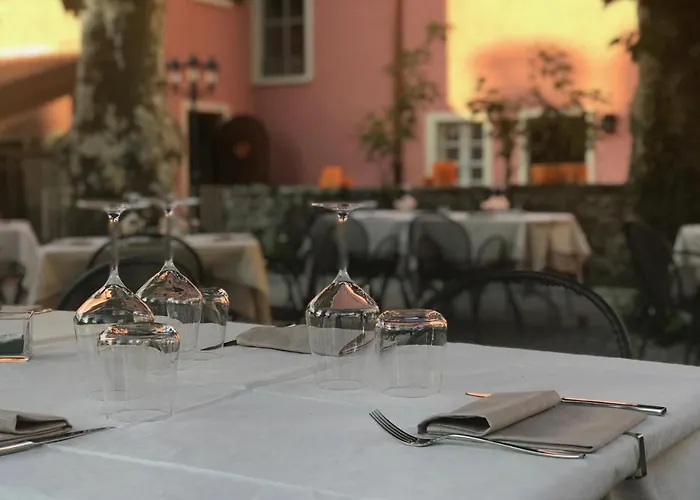 Capolago فندق 3*