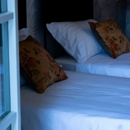 Отель Capolago 3*