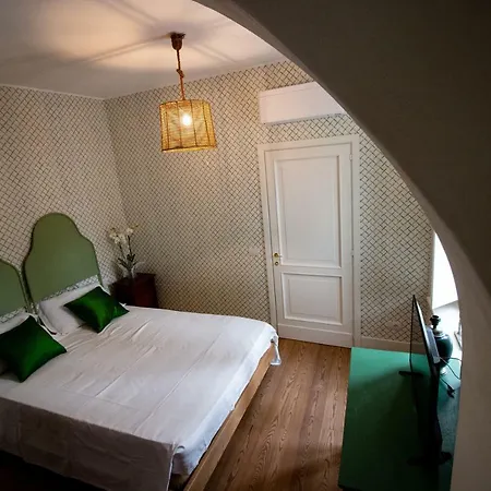 Capolago Szálloda 3*